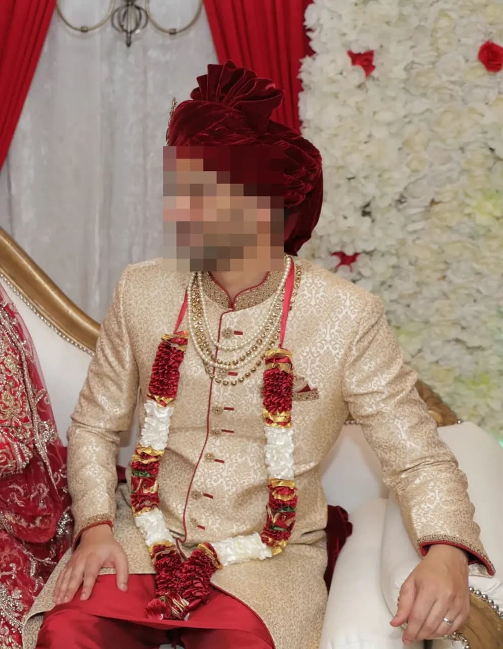Men's Wedding Sherwani/Turban/Jewellery thumbnail 2
