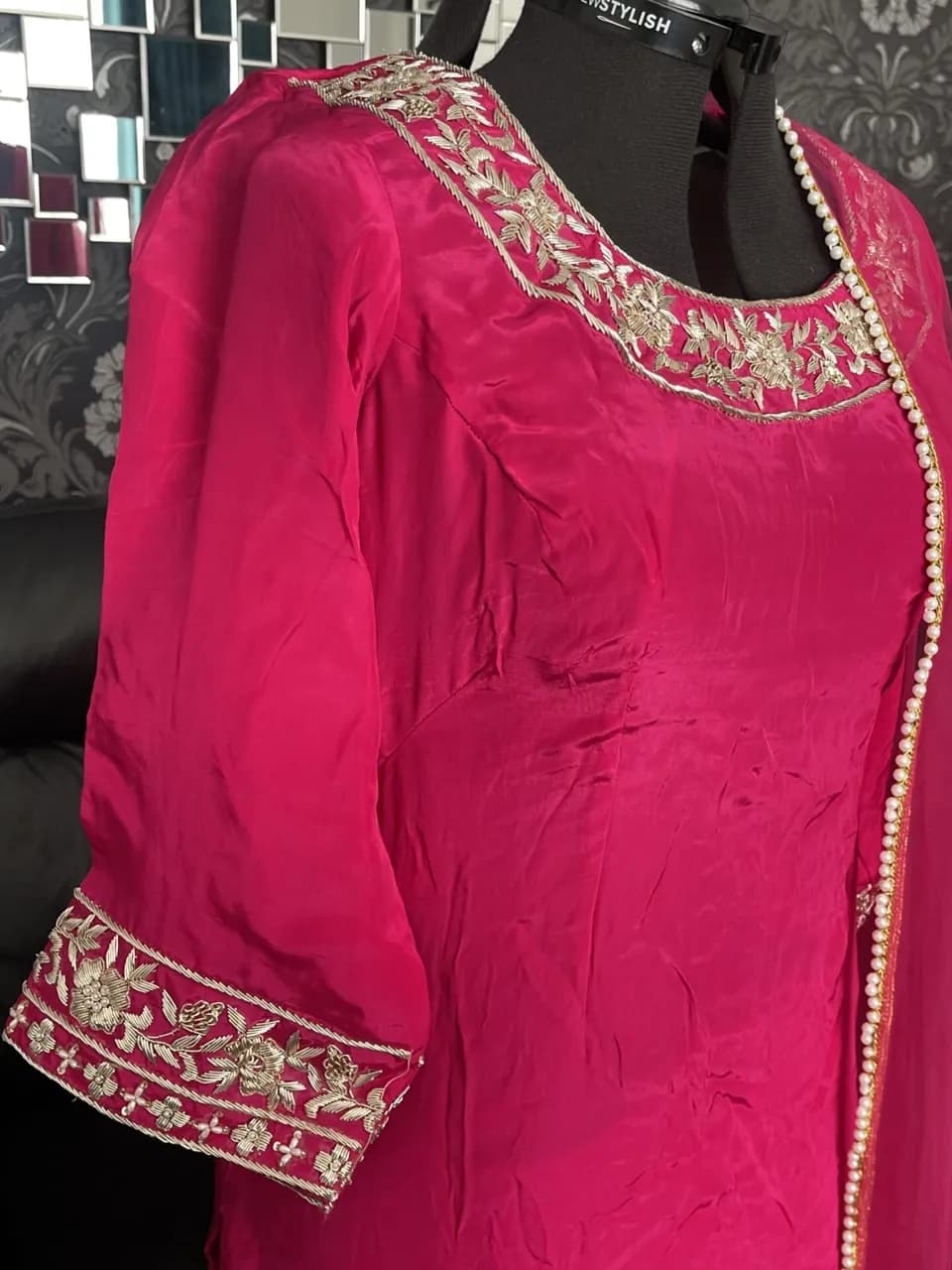 Cerise pink pure silk salwar suit thumbnail 4