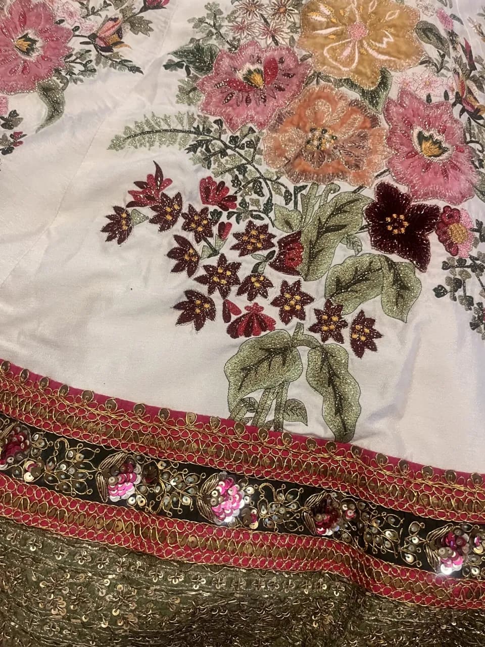 bridal lehenga thumbnail 3