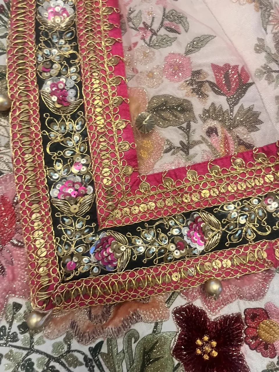 bridal lehenga thumbnail 2