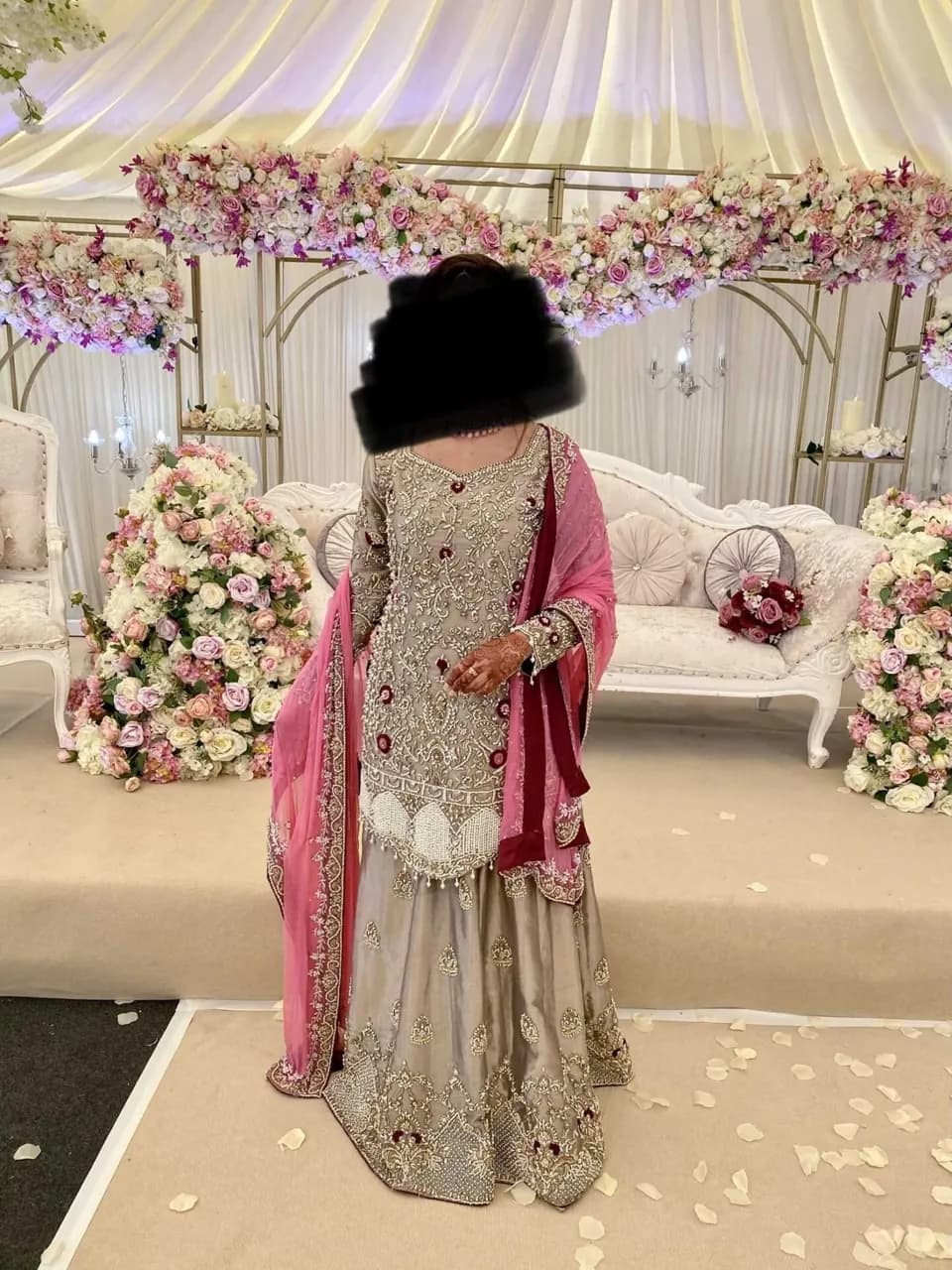 Pakistani Nikkah Bridal Outfit/ Formal Wear — image 1