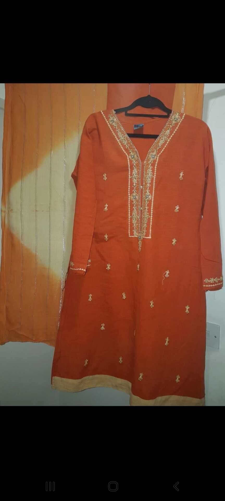 Asian orange and beige 3 piece shalwar khameez suit in size L. New without tags. — image 1