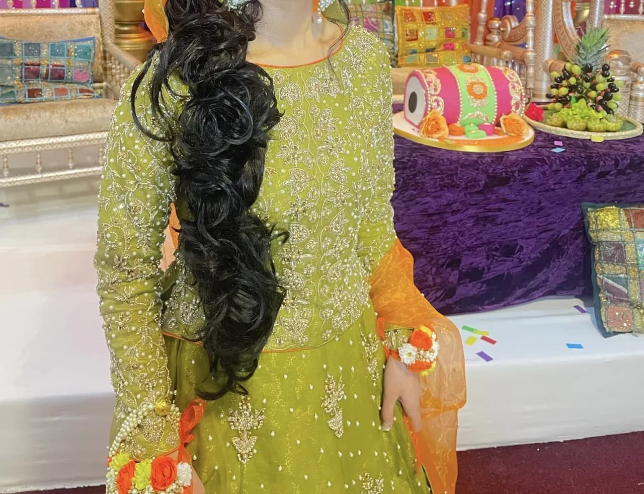 Green and orange Mehndi outfit - lehnga, choli and duppatta — image 1