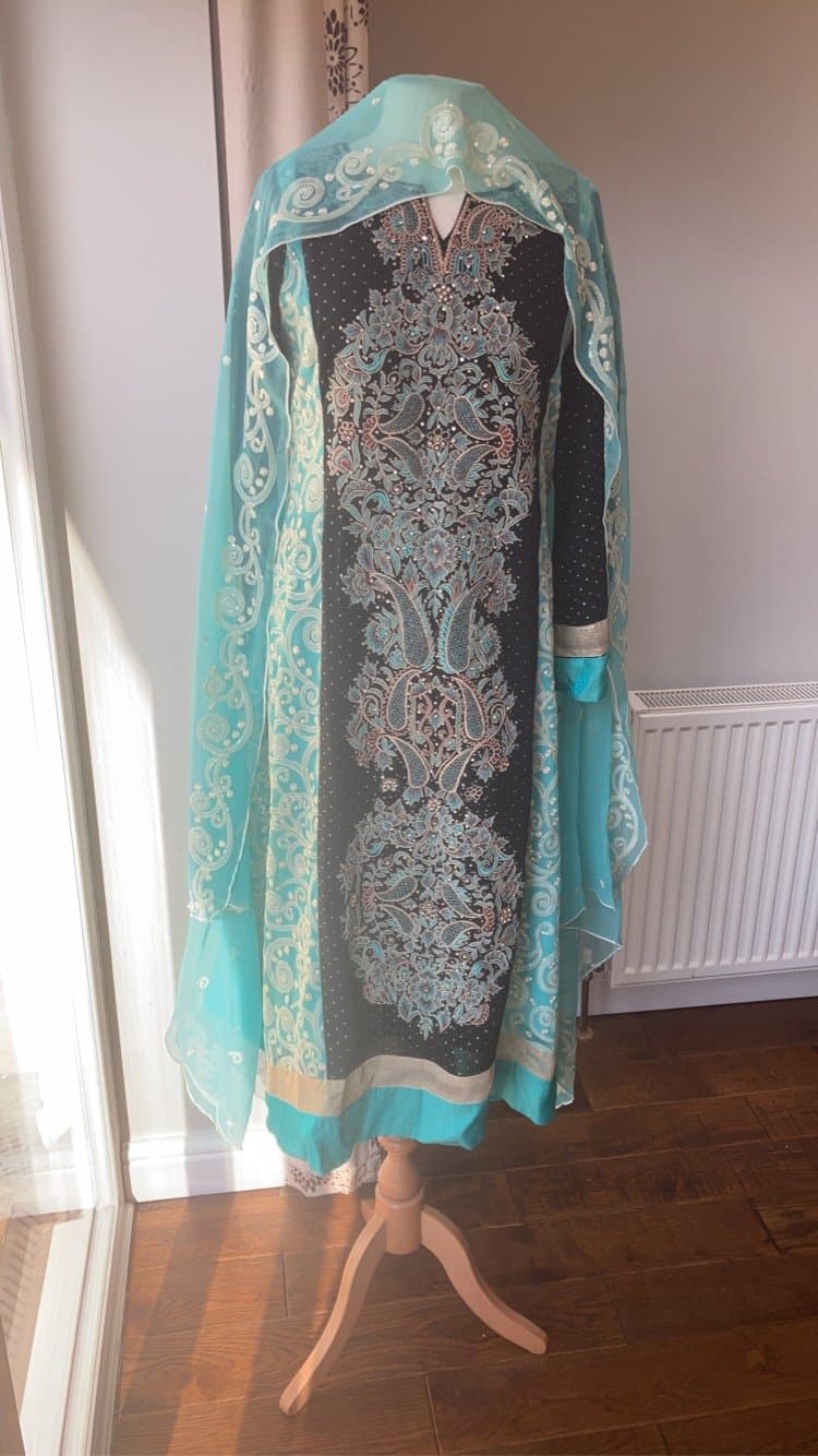 Asain wedding outfit — image 1