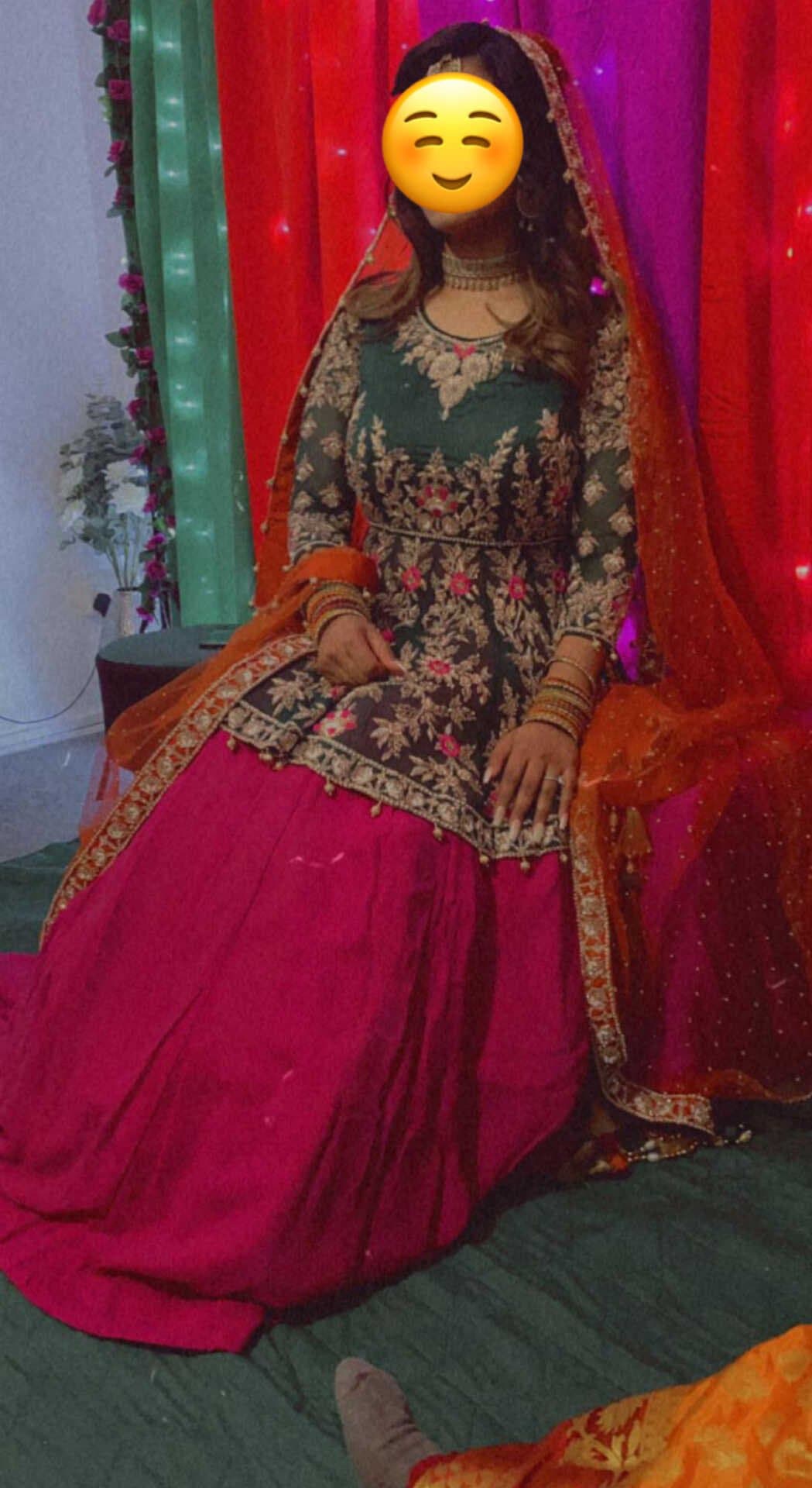 Mehndi Outfit — image 1