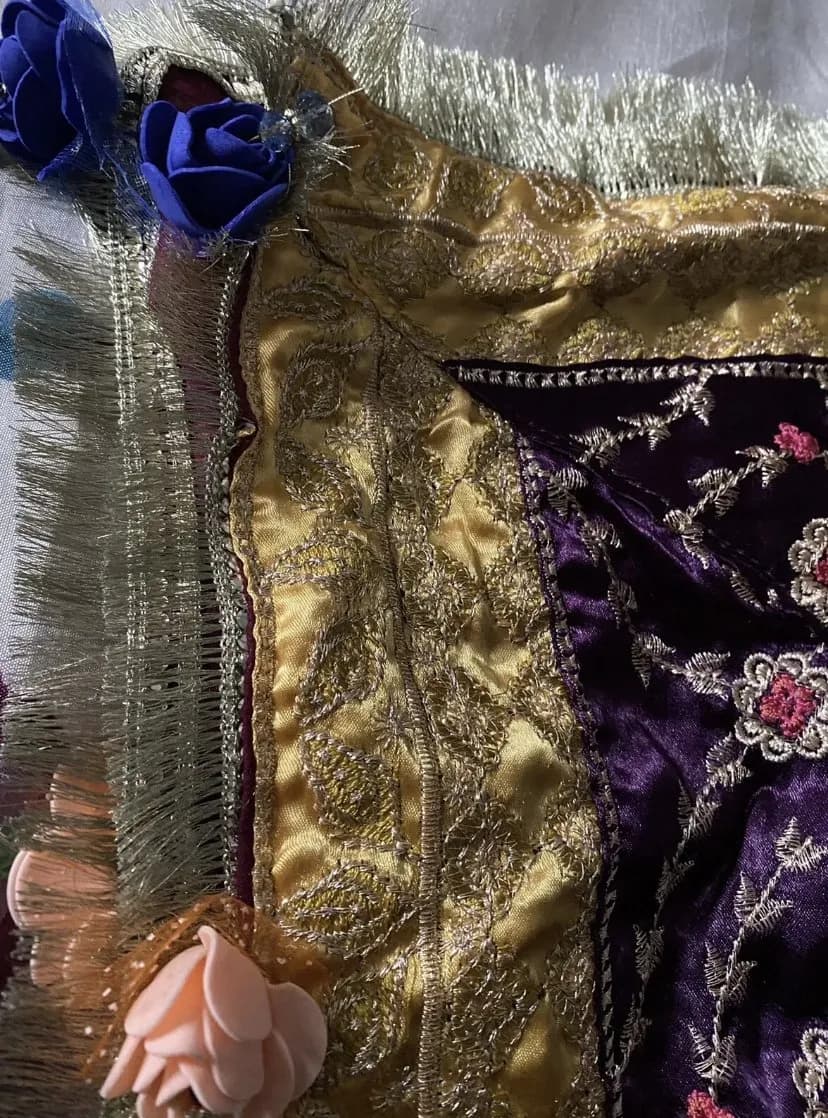 Mehndi Suit S/M Skirt,Kameez,Dupatta — image 1