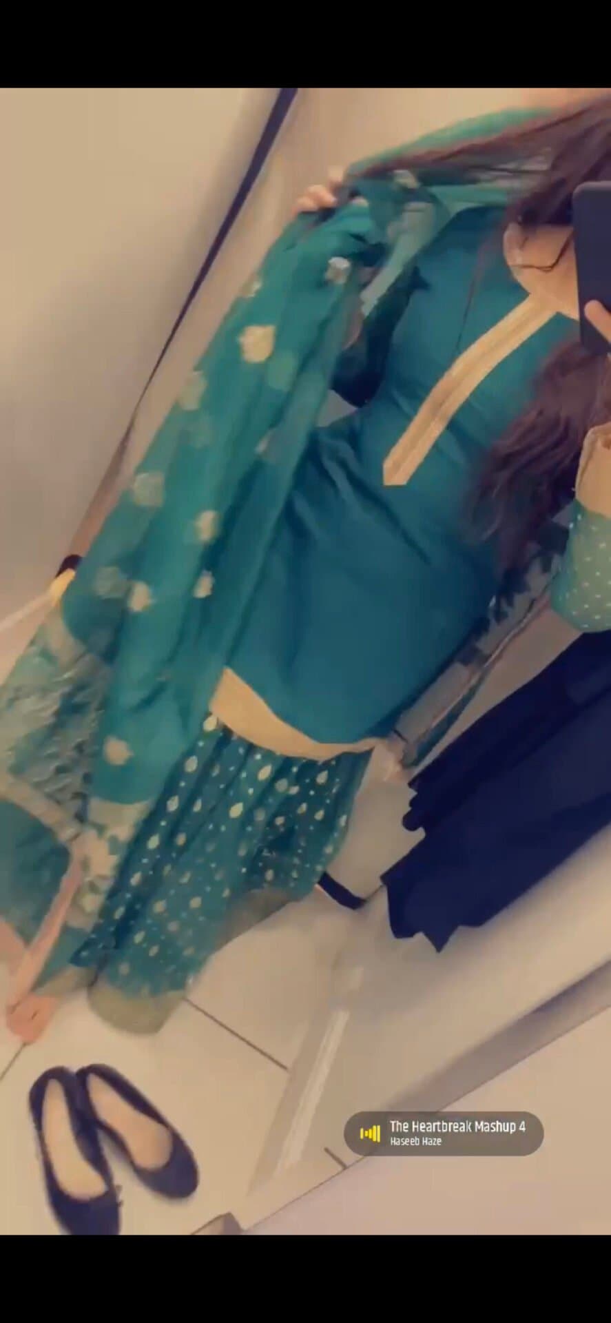 Mehndi outfit — image 1