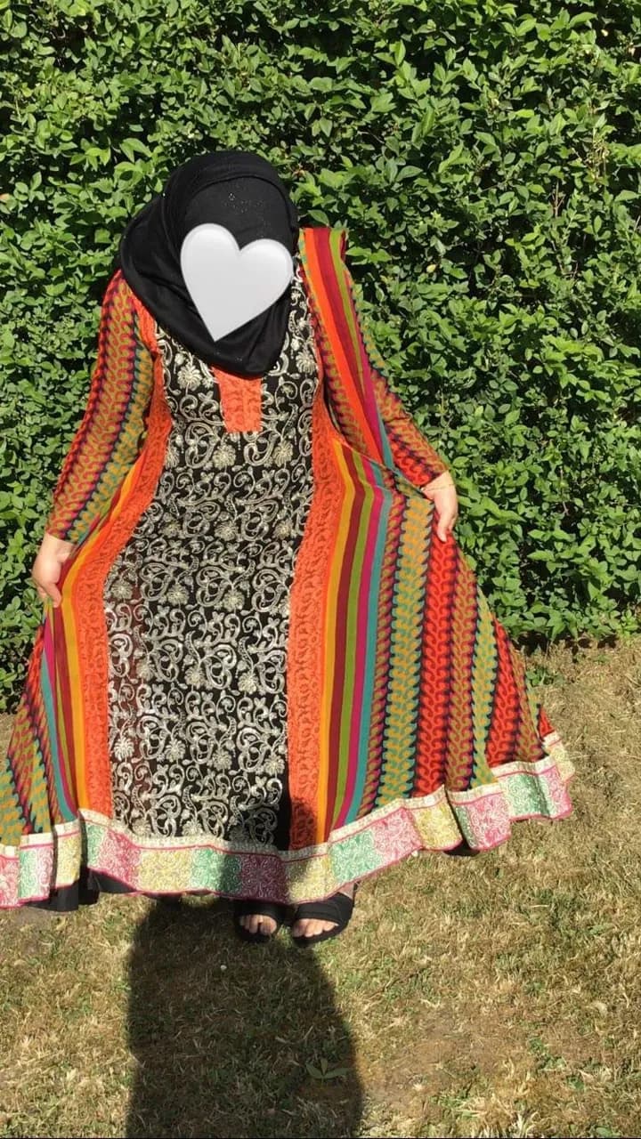 Light-Weight mehndi dress — image 1