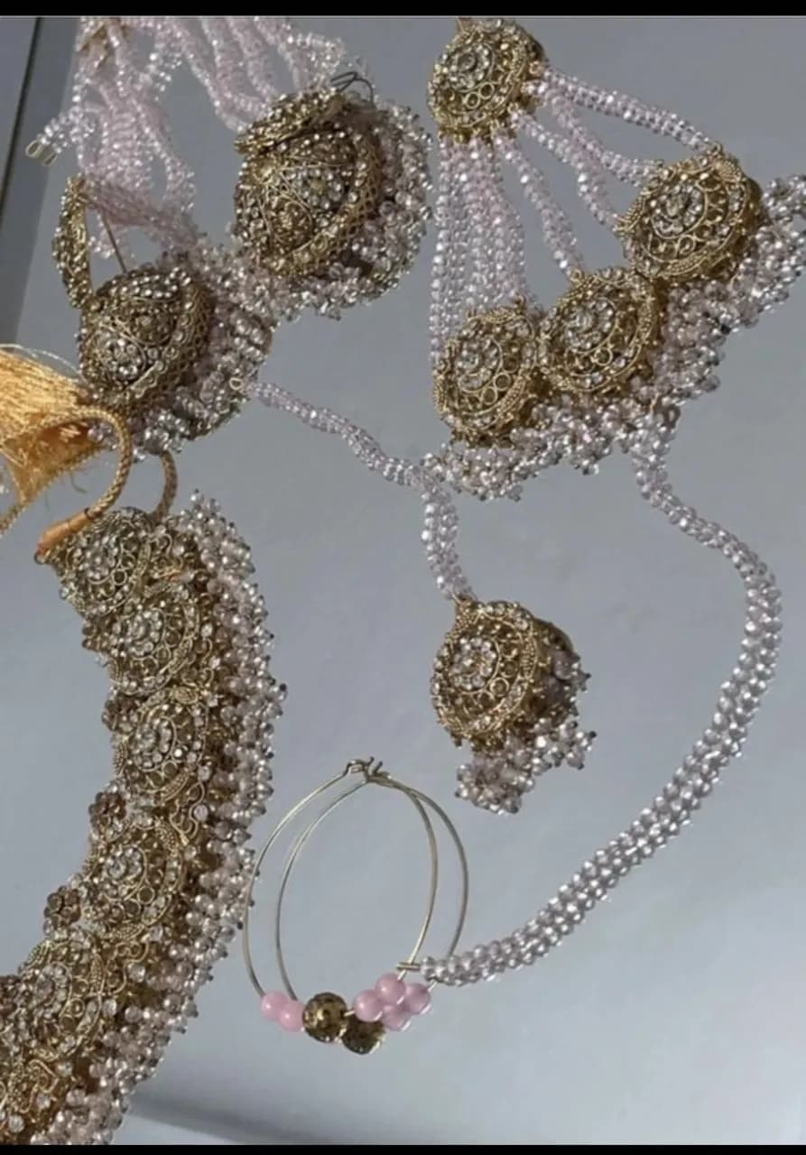 Pakistani bridal jewellery — image 1