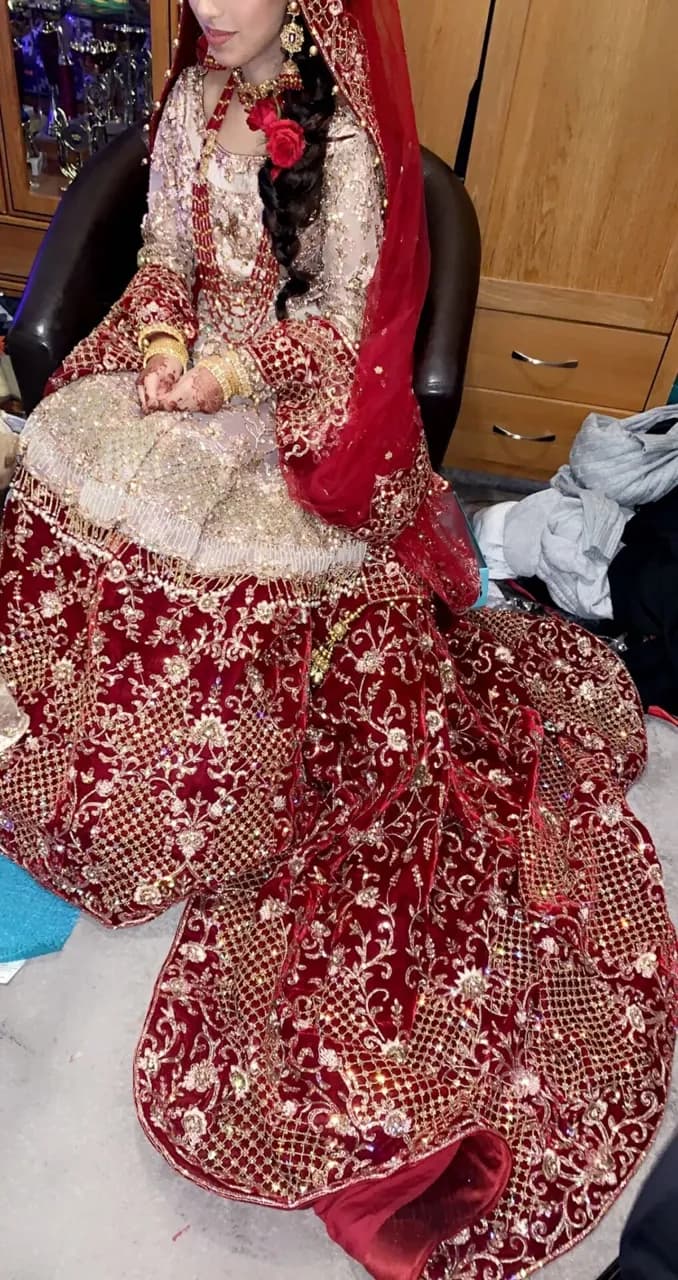 Red baraat bridal dress - 3 peices — image 1