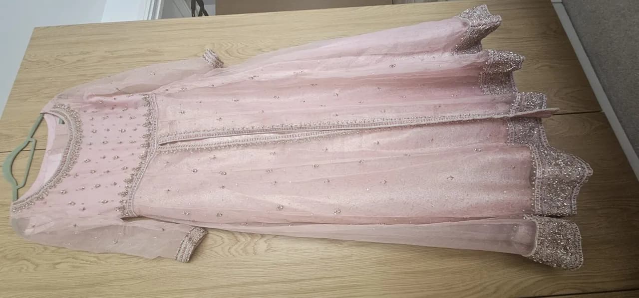 Pink open dress — image 1